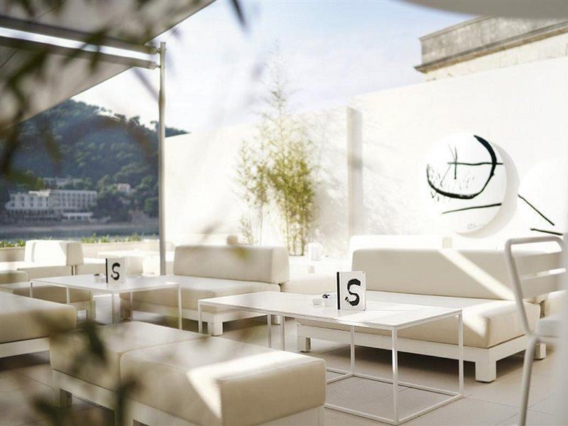 Hotel Kompas 4*